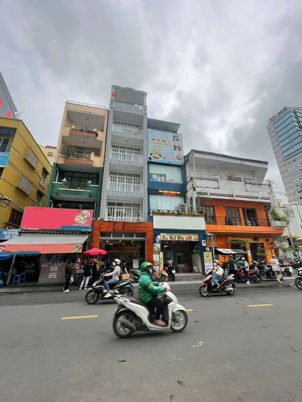 Cho Thuê NC Đường Nguyễn Khắc Nhu P. Cô Giang Q1. 
